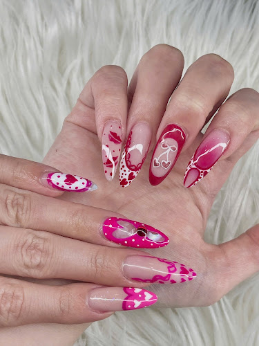 Le's Lovely Nails and Hair Spa