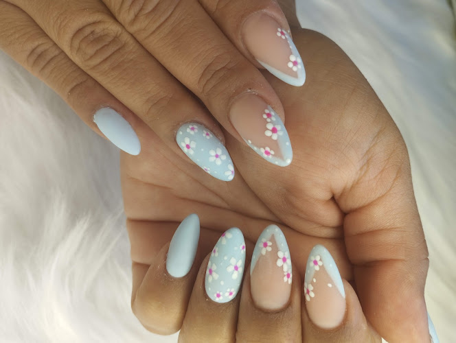 Lemon Nails & Beauty Downtown