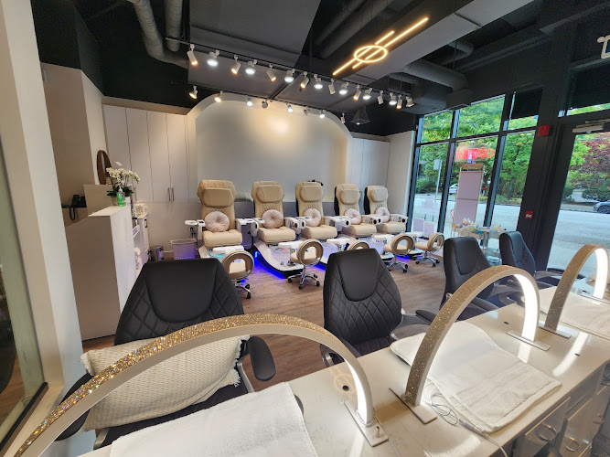 Levista Hair & Nail Studio