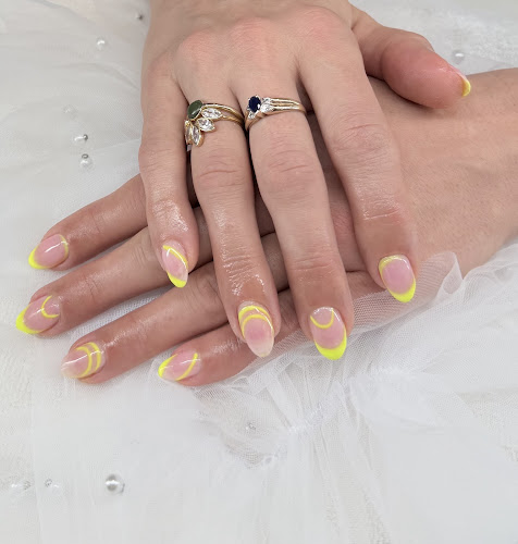 Libra Nail Bar