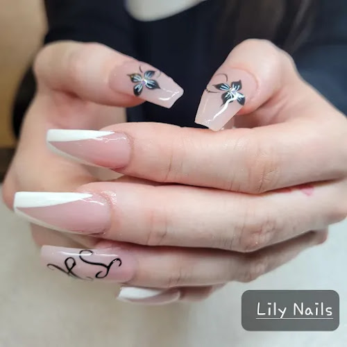 Lily Nails & Spa