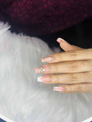 Looks Great Nails, nail salon in Chilliwack, British Columbia