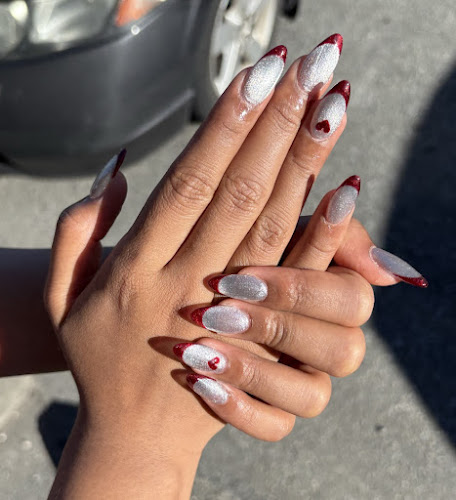 Lush Nail Lounge on 96th
