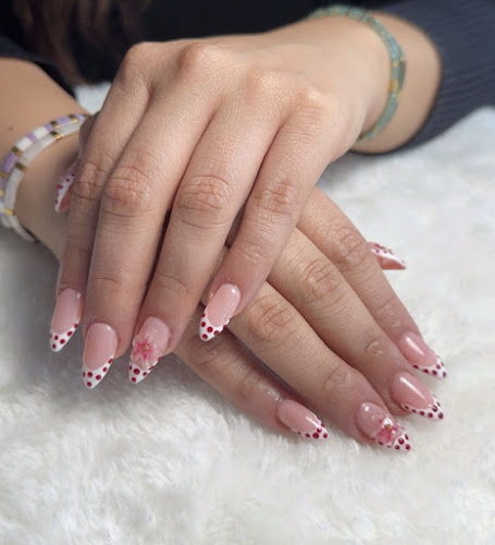Mavii Nails