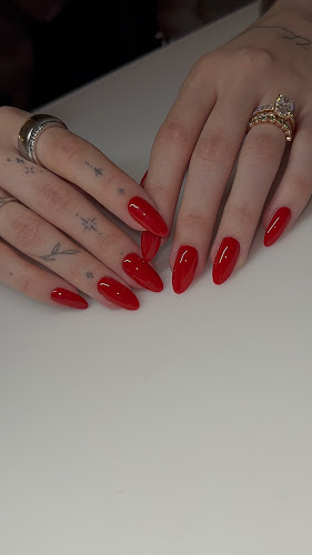 Mia Nailarts