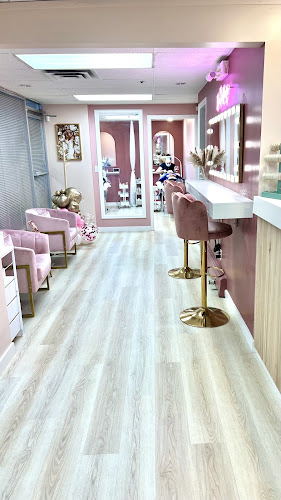 Miskara Lash + Nail Studio