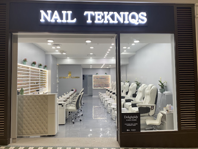 Nail Tekniqs