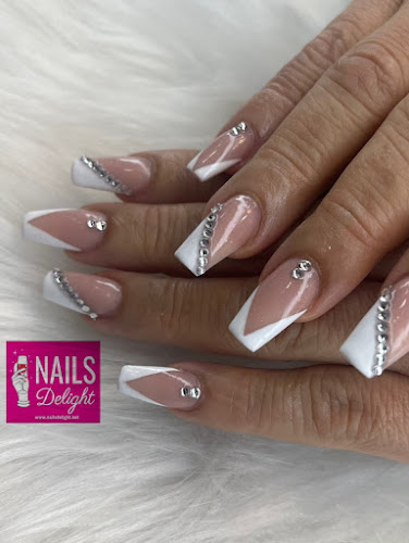Nails Delight ! Book Online !