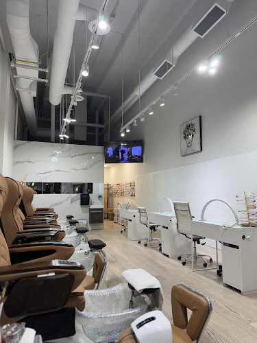 Nails Off 8th