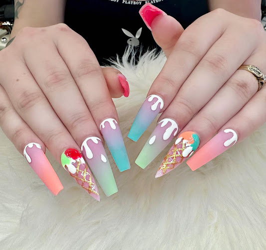 Neon Nail Studio