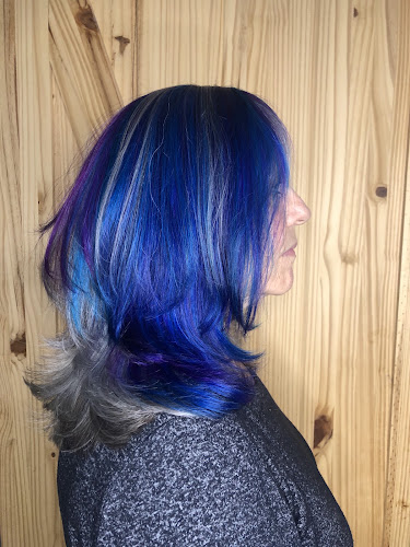 Paint Hair Lounge