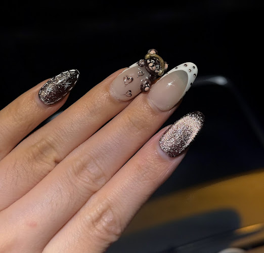 Pamper Nail & Tanning