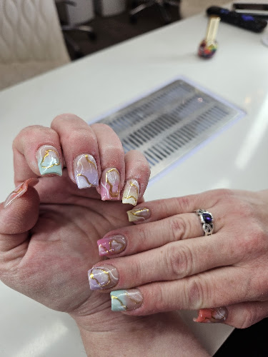 Polish & Pearl Nails Spa