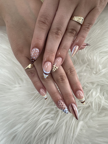Pro Nails & Spa