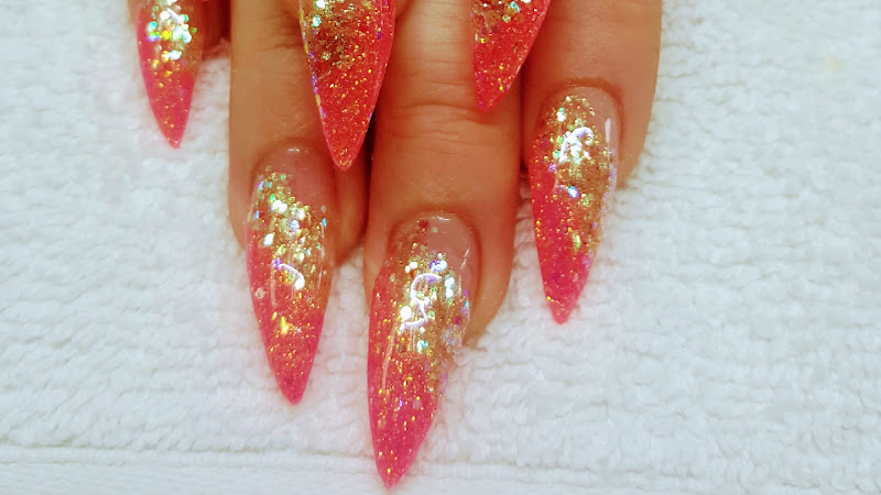 PT Nails Salon & Spa
