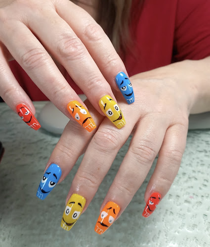 Q-Nails Dawson Creek
