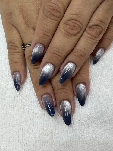 Regal nails Duncan