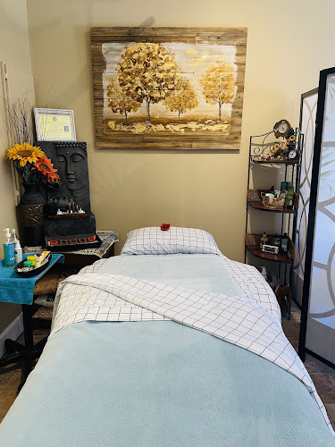 RN Thai Beauty Spa & Salon, nail salon in West Kelowna, British Columbia