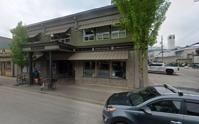 Roberta's Tanning, nail salon in Revelstoke, British Columbia