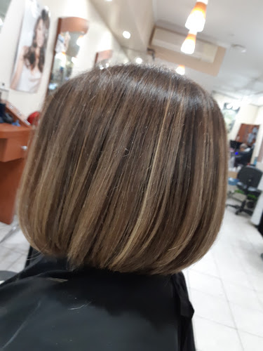 Select Hair Design