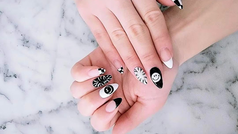 Sha Nails, nail salon in Burnaby, British Columbia
