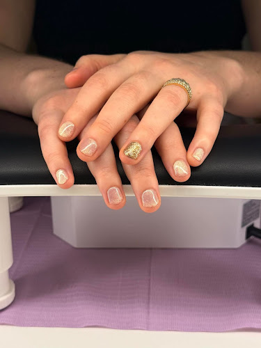Tee Party Nails