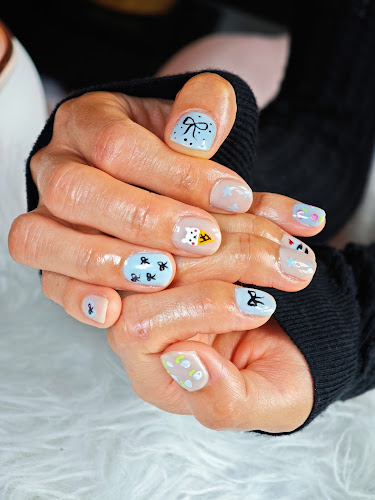 The Chipmunks Nails