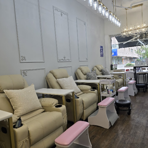 The Muse Nail Lounge