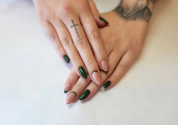 Tip of the Nail, nail salon in West Kelowna, British Columbia