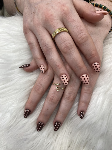 Tipsy Nail & Lash