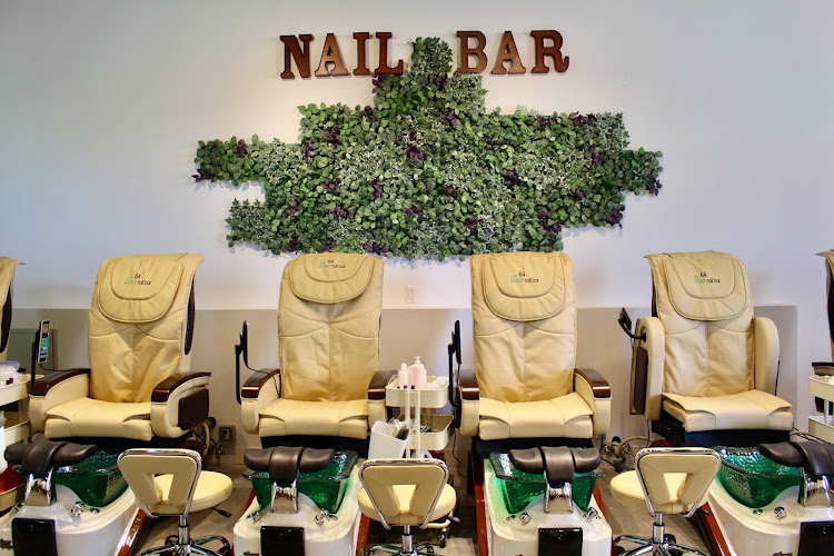 Two64 nail bar