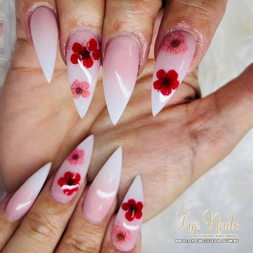 Tye Nails