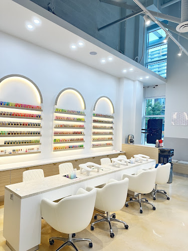 Velvet Nails Metrotown