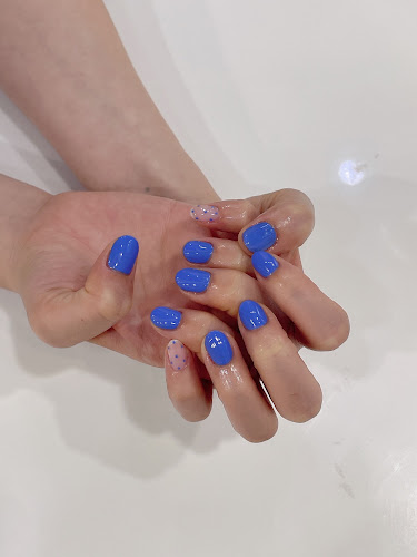 Vivid Nail Lounge