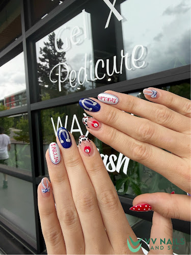 VV Nails and Spa