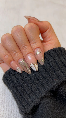 West Kelowna Polished Nail Studio, nail salon in West Kelowna, British Columbia