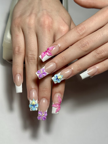 White Sparkle Nails