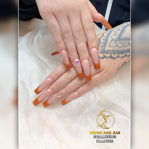 Young Nail Bar