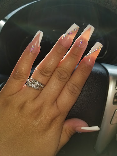21 Nails