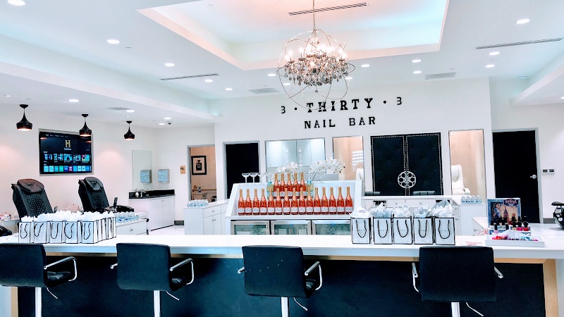 3 Thirty 3 Nail Bar