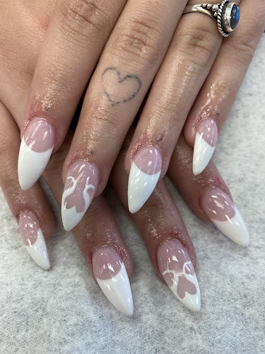 A Nails & Spa