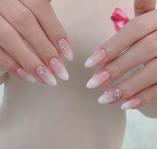 A Touch Class For Hair & Nails, nail salon in Concord, California
