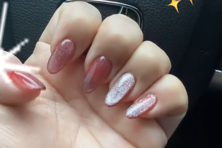 AI Nails