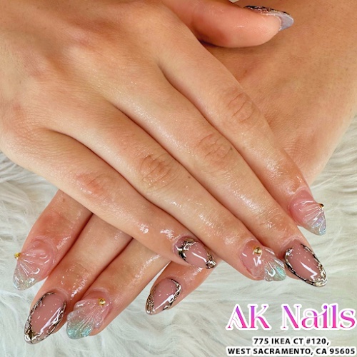 AK Nails