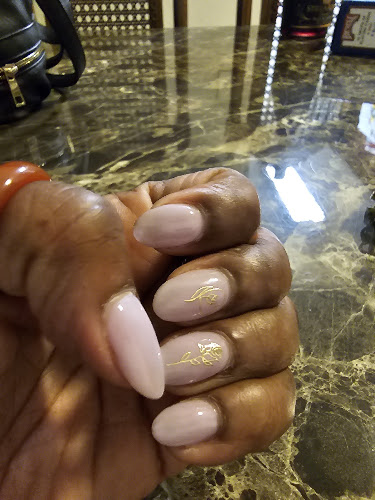 Alebrijes Nails and Spa