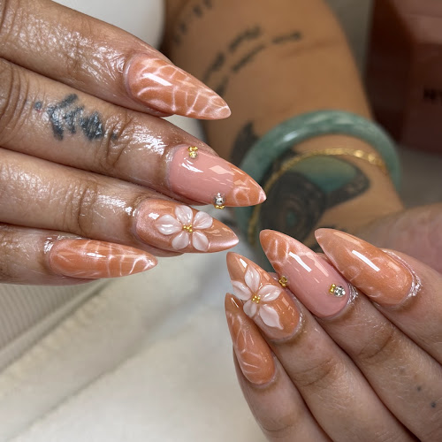 Alice Nails Spa Woodland Hills CA, nail salon in Woodland Hills, California