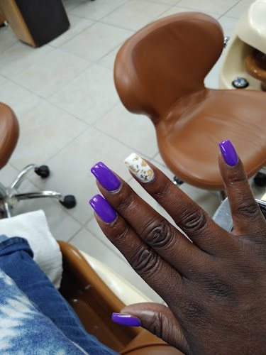 AM & PM Nail Spa