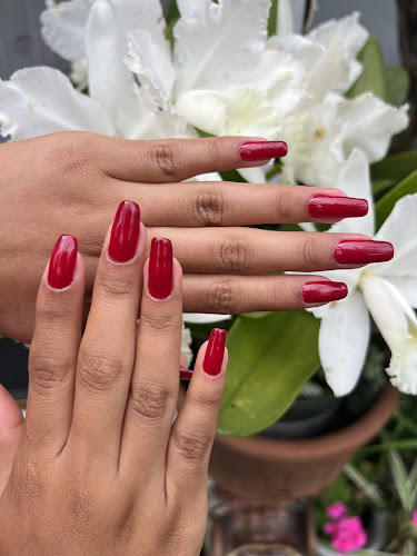 American Nails Inc, nail salon in Culver City, California