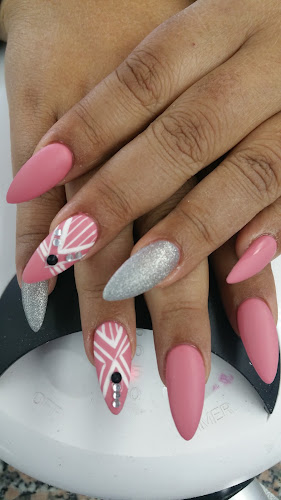 ANH Nails & Spa, nail salon in Long Beach, California