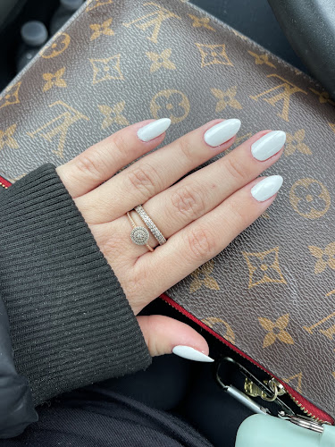 Ann's Nail Salon